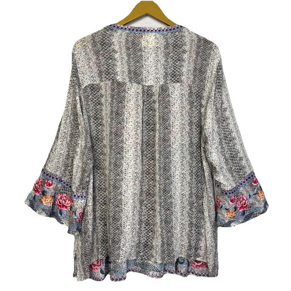 Savanna Jane Floral Embroidered Tunic Top 2X Boho Artsy Festival Flared Sleeves - Picture 2 of 11